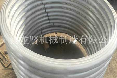 相比圓管，半管的優(yōu)勢